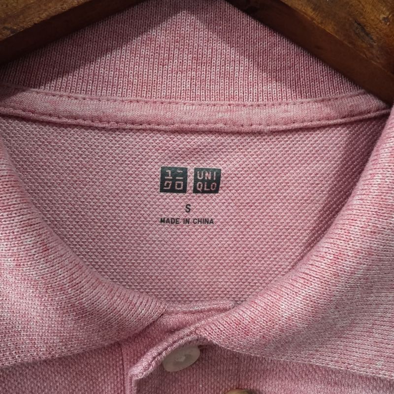 UNIQLO KAOS Kerah Polo Pink Slimfit
