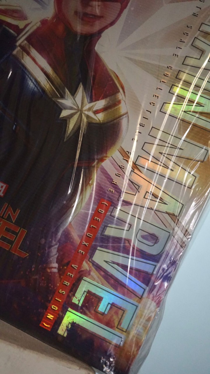 Hot Toys 1/6 Captain Marvel Deluxe Edition