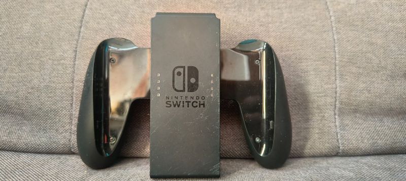 302, Yoza A, Switch Joy con-Lelangan GAMEROUSITY