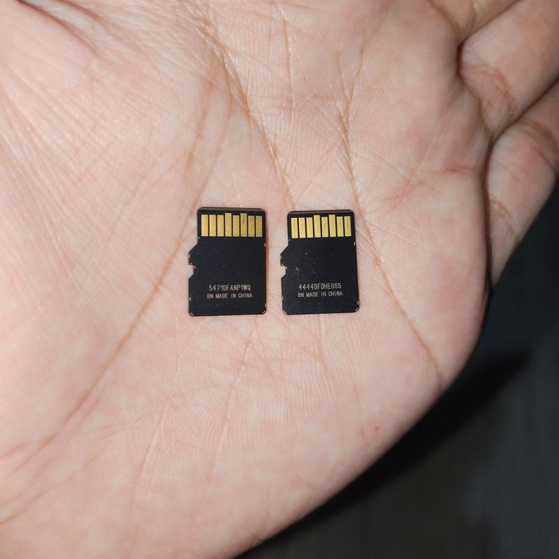 Memory SD card sandisk 64 gb dan 64 gb