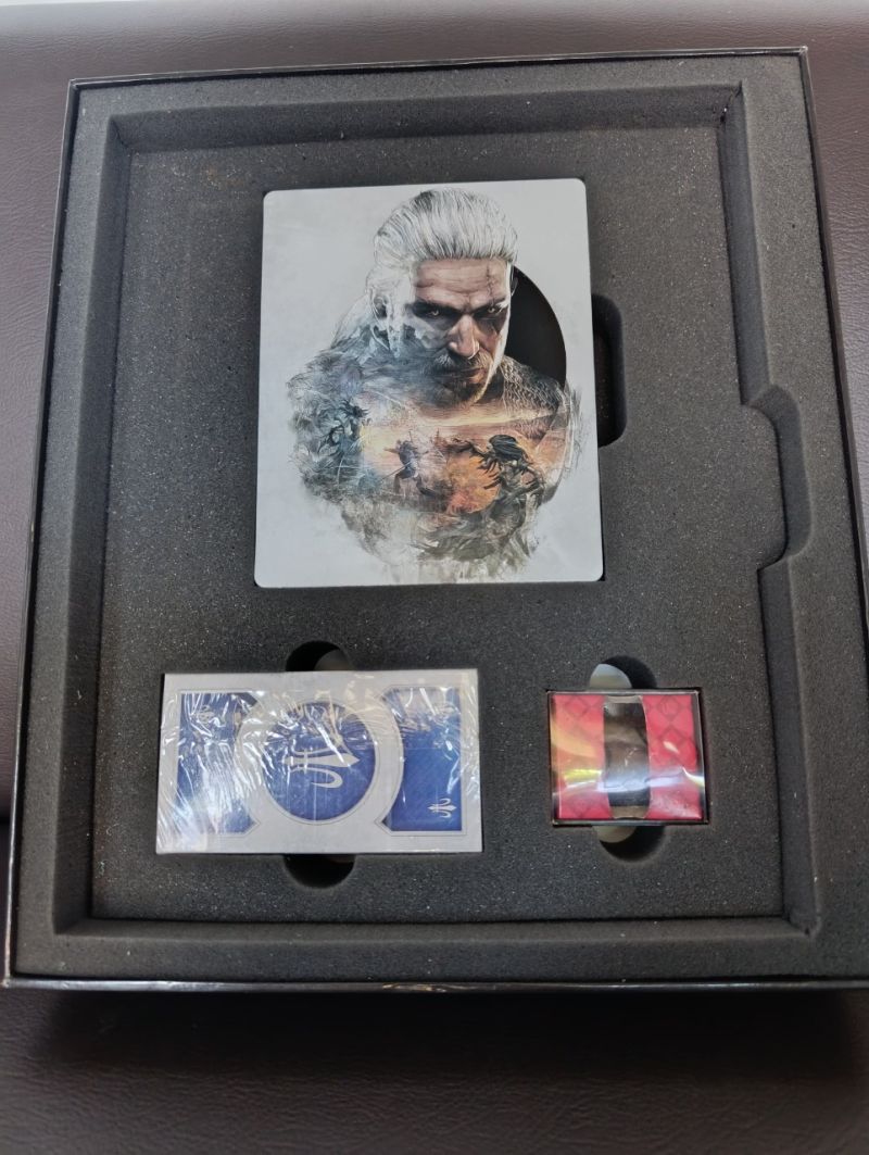 SUPER RARE LIMITED EDITION XBOX ONE GAME THE WITCHER 3 WILD HUNT