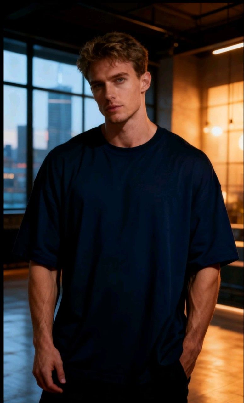 214 kaos brand Gap oversize Original Navy Original size L - Yudhi Yurianto 50     Rp55,000