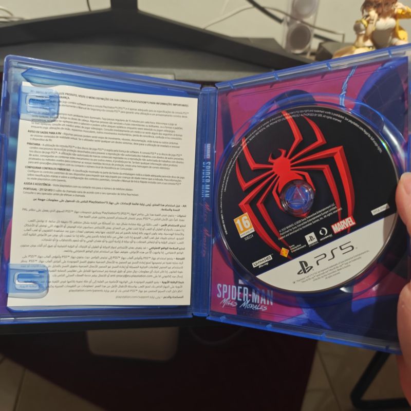 HYBRID AUCTION PS5 Game Marvel Spiderman Miles Morales
