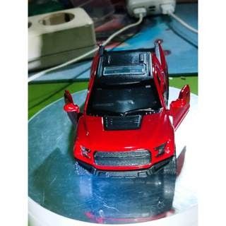 Diecast toyota hilux skala 1 : 36