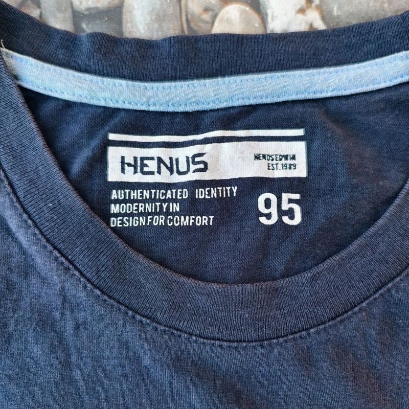 Kaos Henus Motif Tropical Birds Navy Size 95 (Fit M–L)