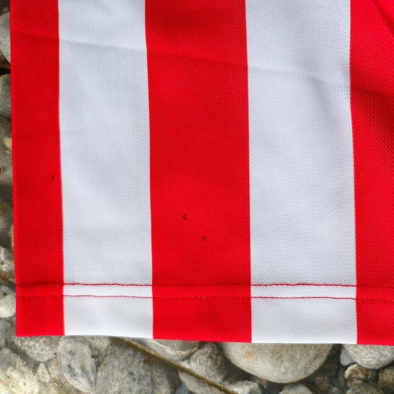 Jersey Stripes Merah Putih Retro – Size LL