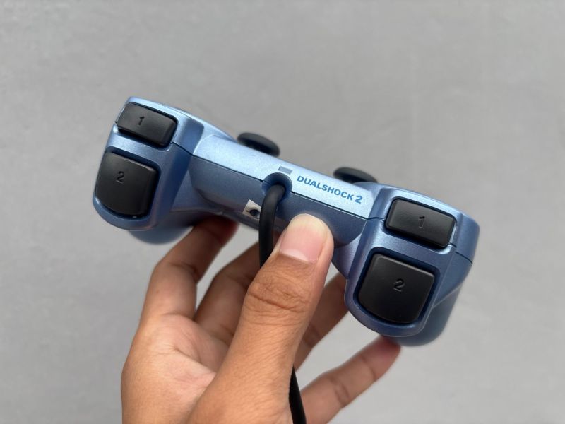 Sony PlayStation 2 Original Dualshock 2 Aqua Blue Edition SCPH-10010 Type H