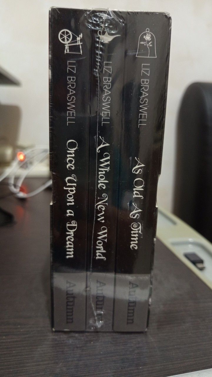 Disney Twisted Tales Boxset