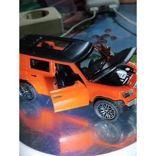 diecast land rover jeep orange 1:36