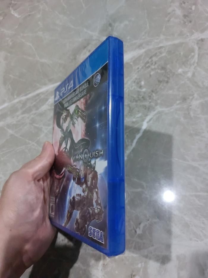 Bayonetta and Vanquish 10th Anniversary Bundle REG 1 / PURE US / ALL