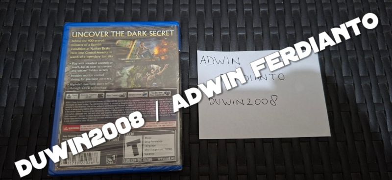 Playstation Vita - Uncharted Golden Abyss