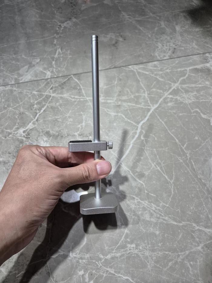 GPU atau VGA Holder (Bekas)