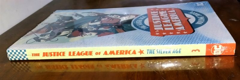 Komik Justice League America : The Silver Age 3, DC Comics, TPB, New Segel