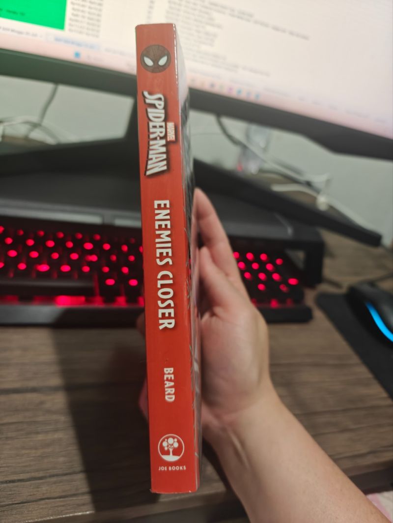 English Novel Spiderman Enemies Closer