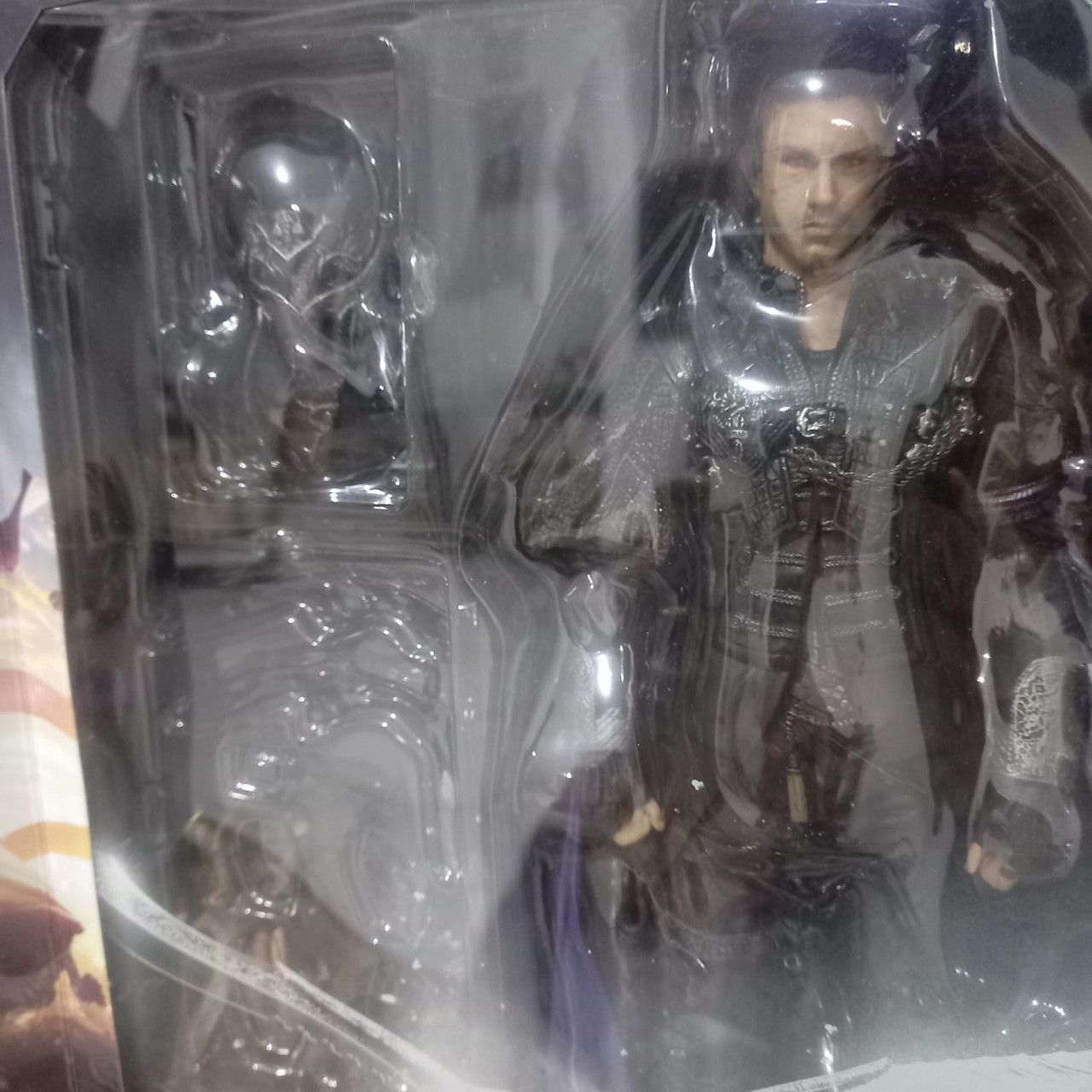 Play Arts Kai - Nyx Ulric FFXV Kingsglaive FF 30th Anniversary