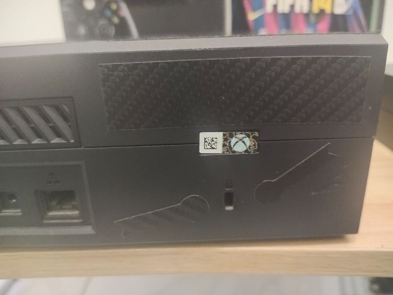XBOX One 500GB Day One Edition
