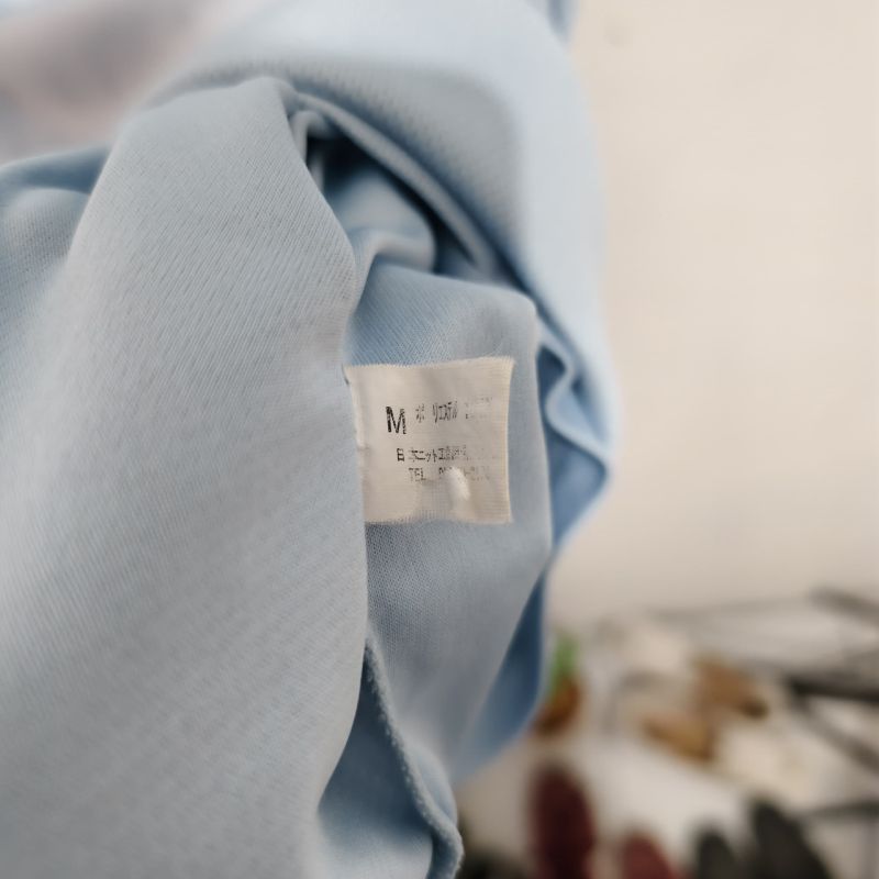 T-Shirt V neck Comfort Collection Biru