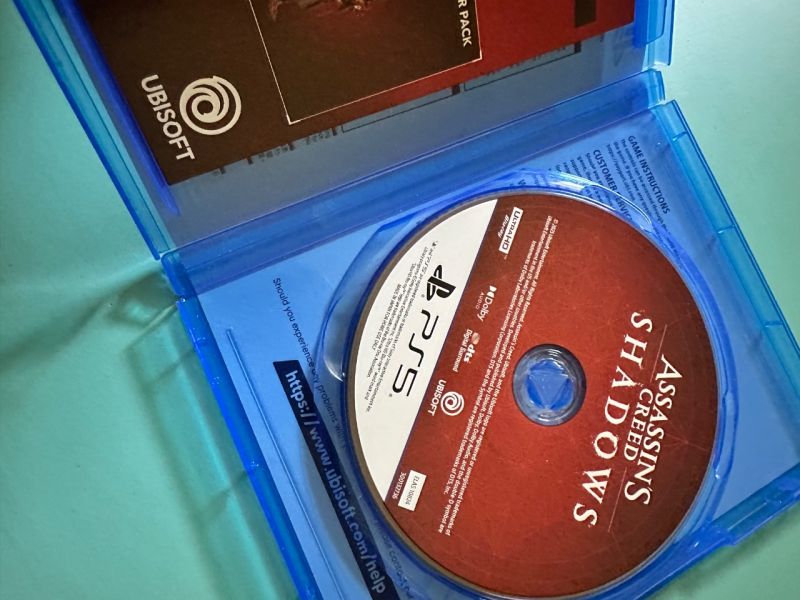 ASSASSINS CREED SHADOWS PS 5 (DLC BELUM DIPAKAI)