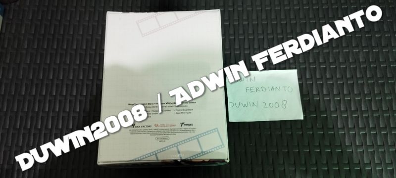 Playstation Vita - Megatagmension Blanc + Neptune VS Zombies - Limited Edition