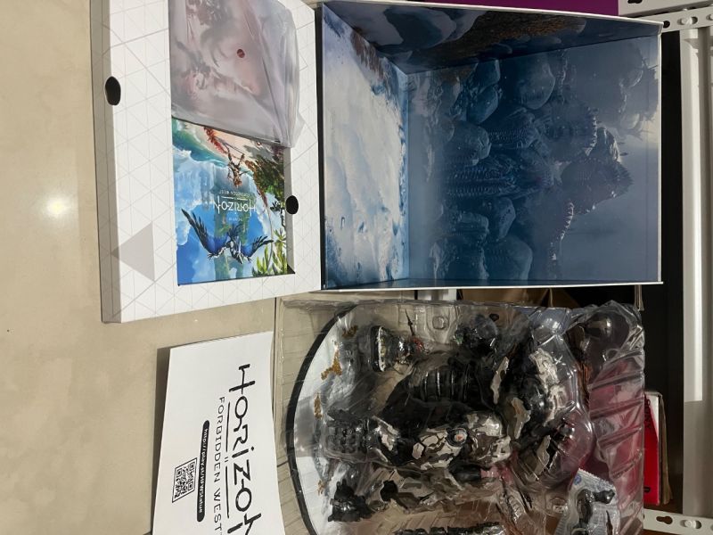 Horizon zero dawn forbiden west collector edition