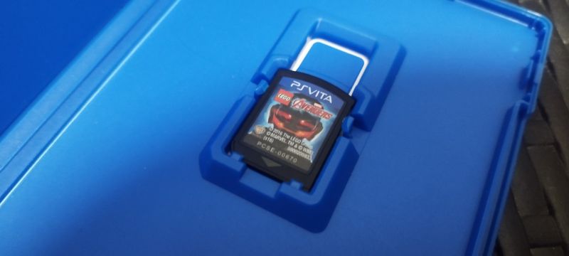 [HYBRID AUCTION] Playstation Vita - Lego Marvel Avengers