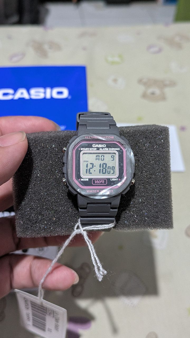 84. Jam Casio LA20WH - Lukman Ariwibowo