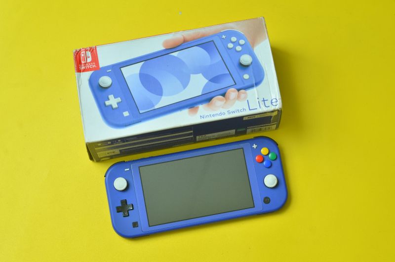 Nintendo Switch V1 OFW Fullset + Nintendo Switch Lite CFW 128GB Dualboot