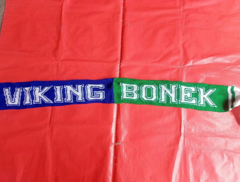 Syal Rajut Viking Bonek