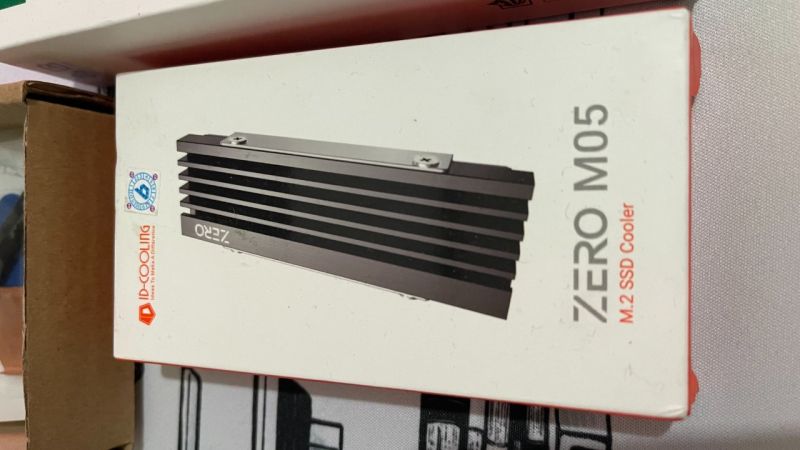 200 UGREEN M.2 NVMe SSD Enclosure USB 3.2 Gen 2 10Gbps M-Key  - R Pradipta Sukarno
