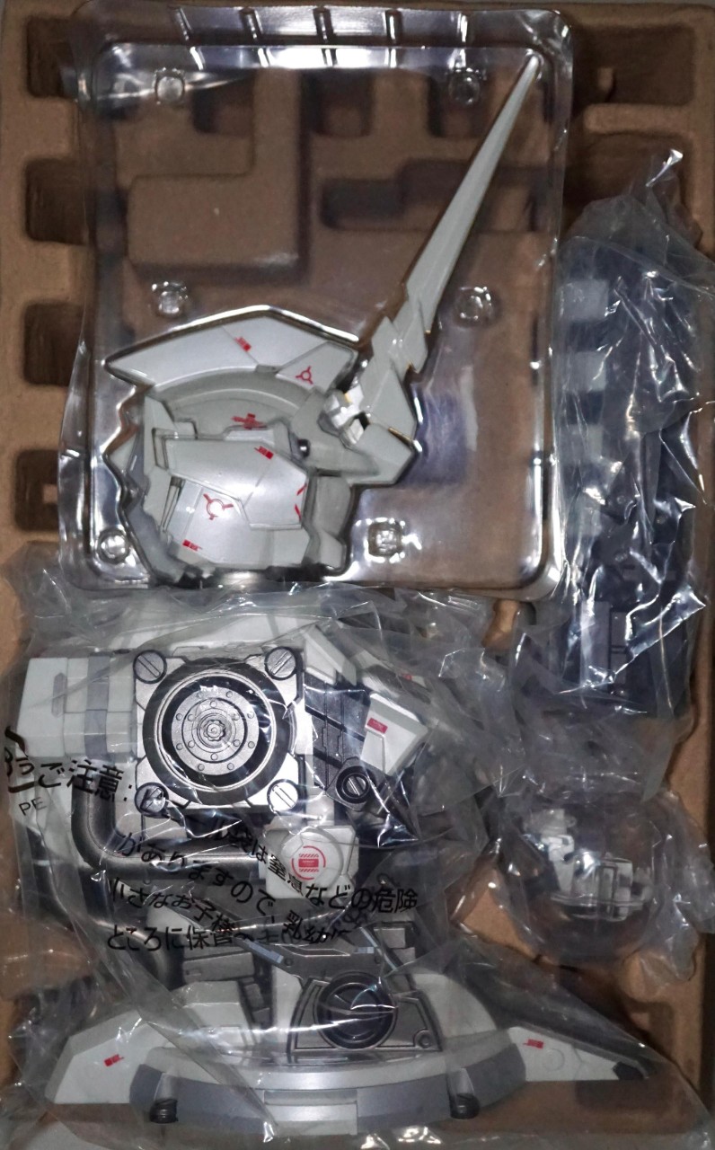 P-Bandai Ultimate Mechanix Transformable Unicorn Gundam