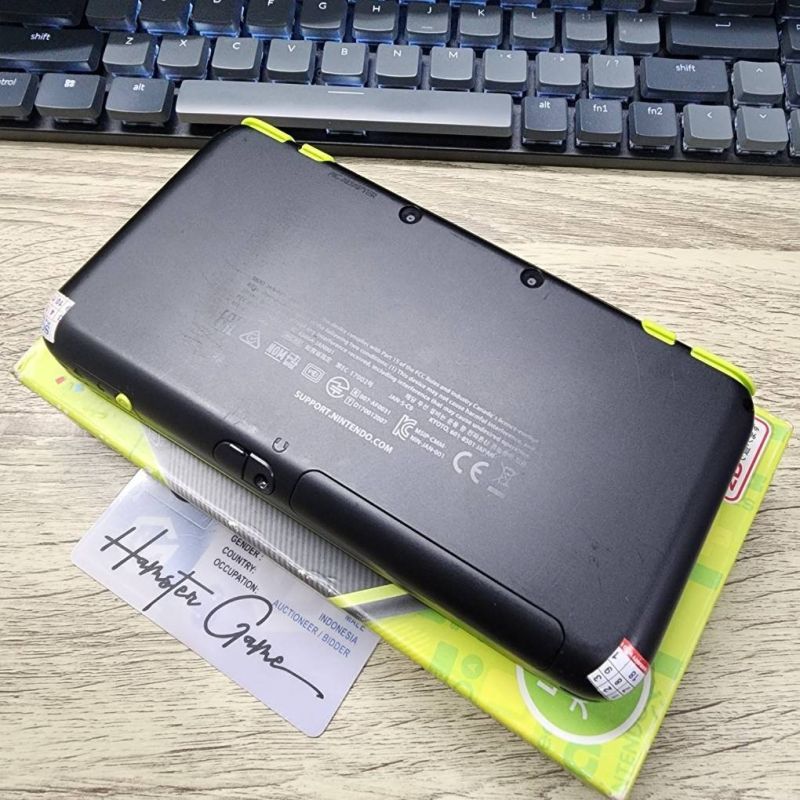 Nintendo New 2DS XL 128GB Fullset Like New Charger Original
