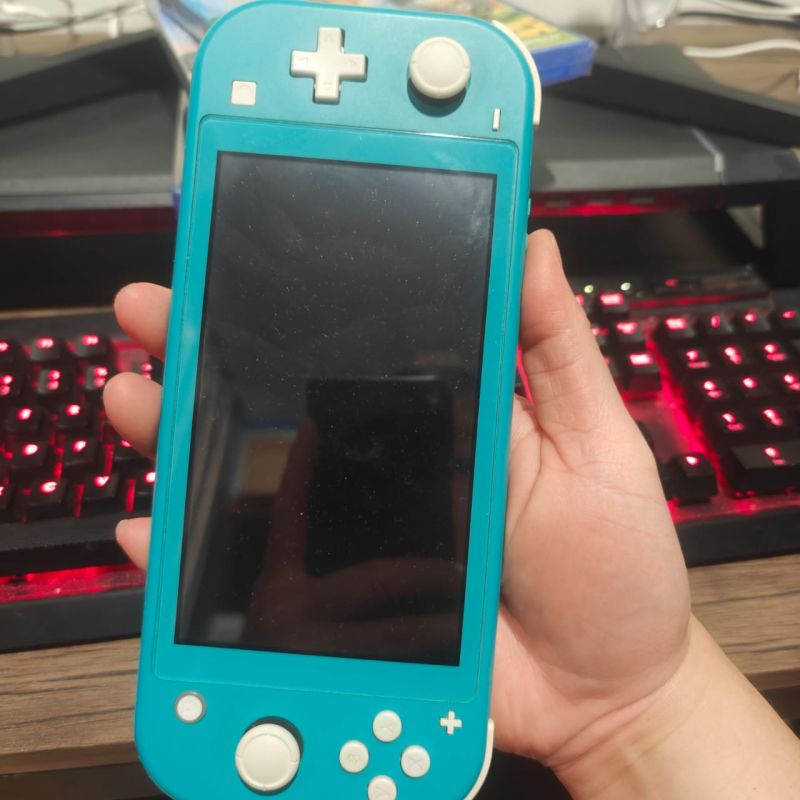 [HYBRID AUCTION] Nintendo Switch Lite 2019