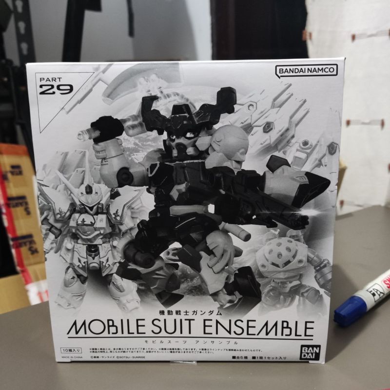 Mobile Suit Ensemble Gundam 29 Mobile Suit GQ GQuuuuuuX, Black Knight Code Carla / Cal-re.A, Char's