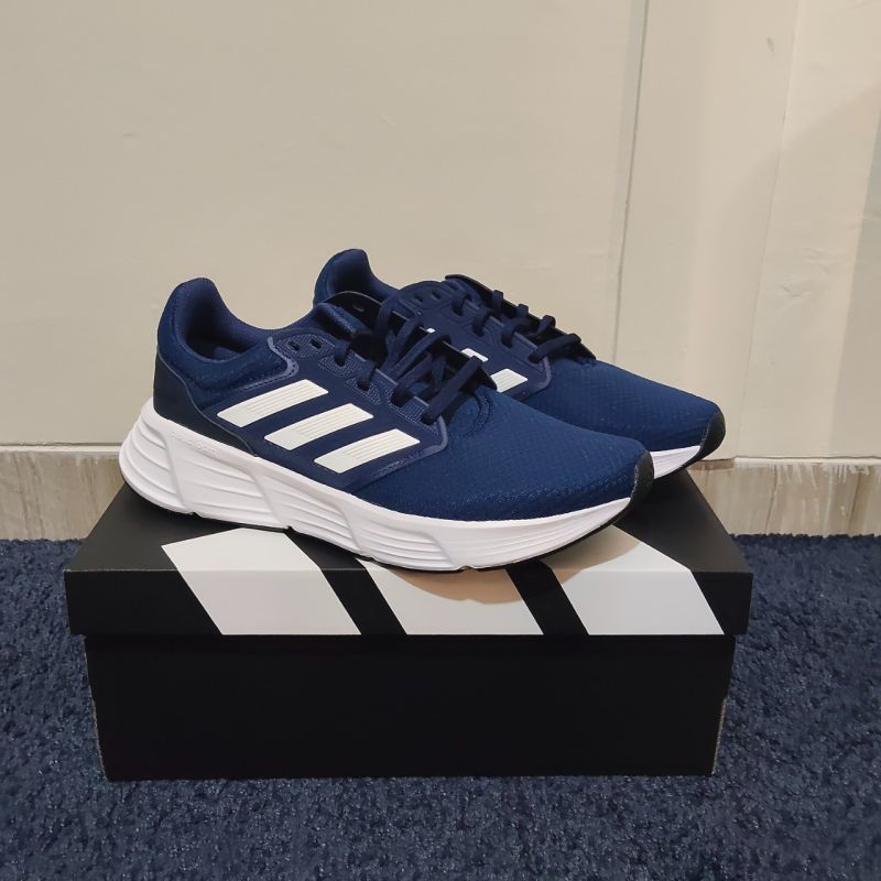 Sepatu adidas galaxy 6M size 42