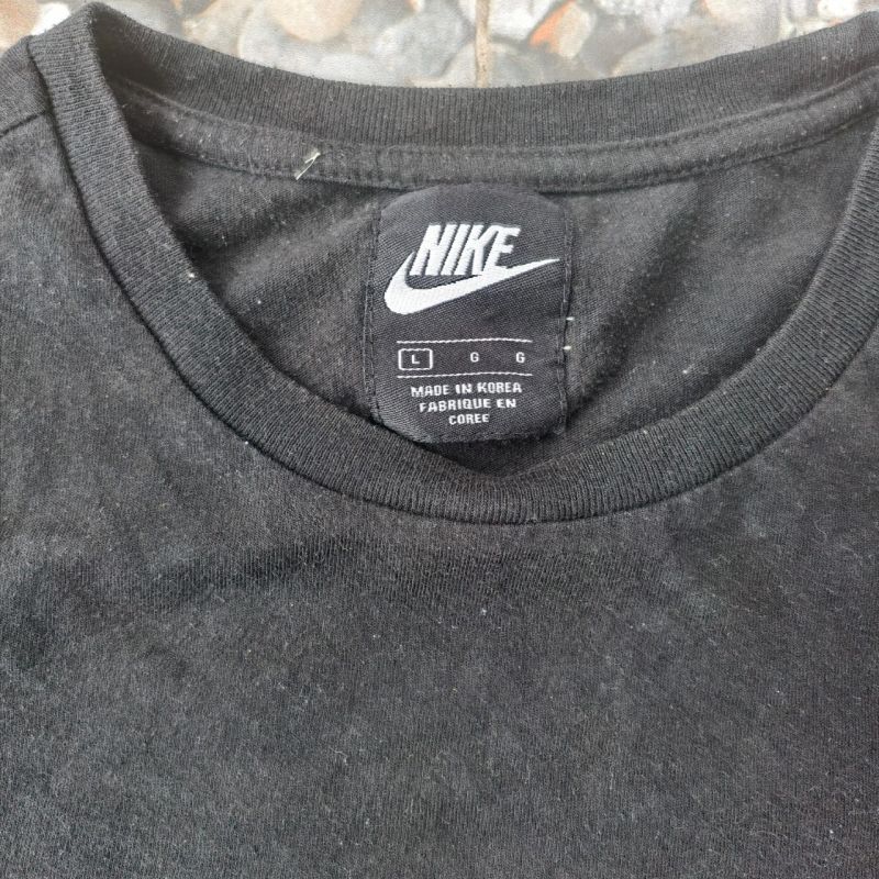 NIKE TEE – Graffiti Sneaker Art