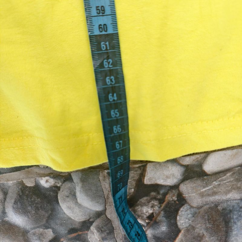 Kaos Aloha Quik Bunny Kuning – Unisex Size L – Graphic Tee Vintage Streetwear