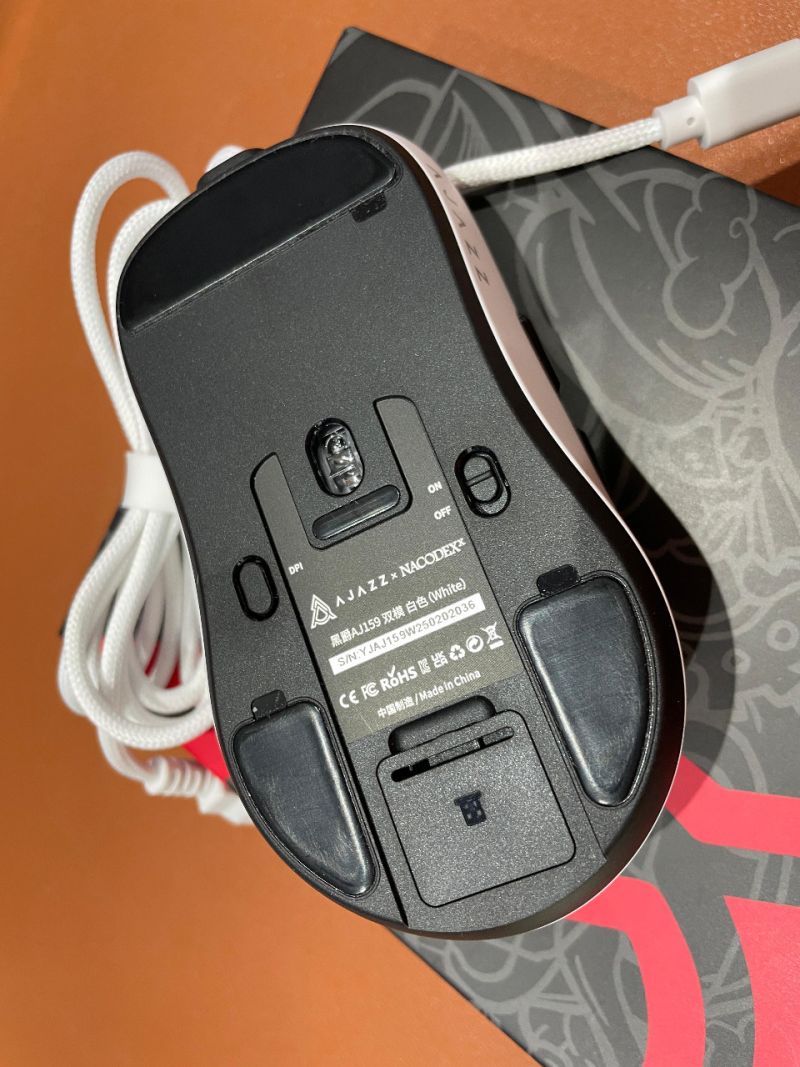 Ajazz AJ159 Gaming Mouse Dual Mode PAW3395 upto 26000DPI (Preloved) Like New