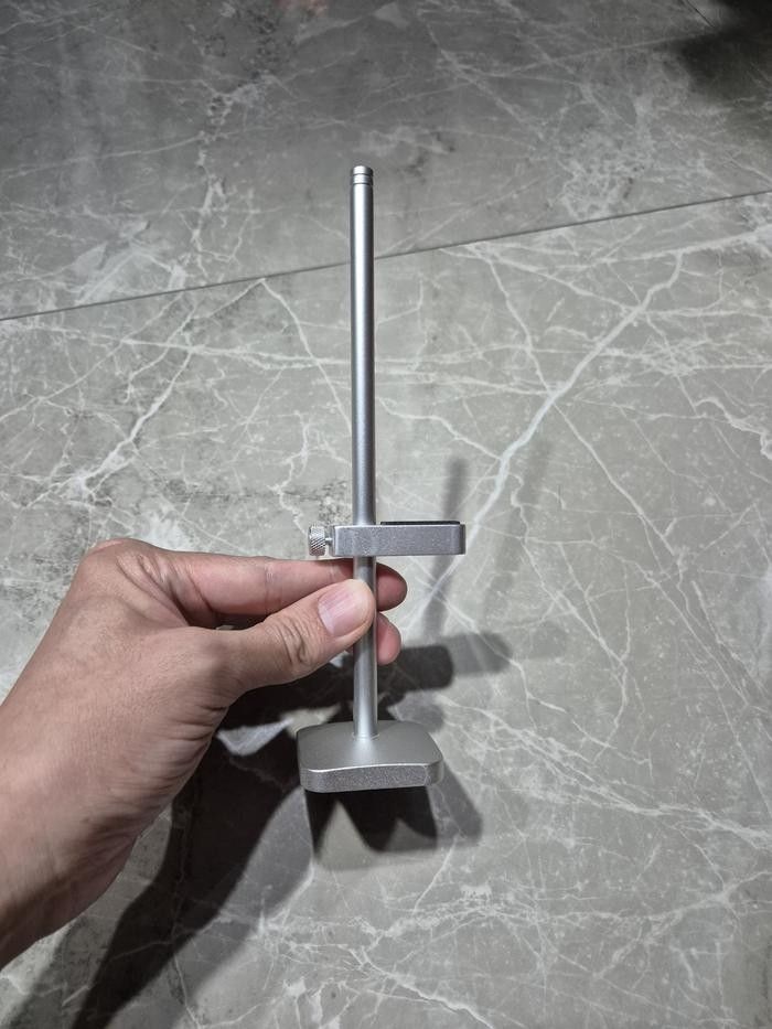 GPU atau VGA Holder (Bekas)