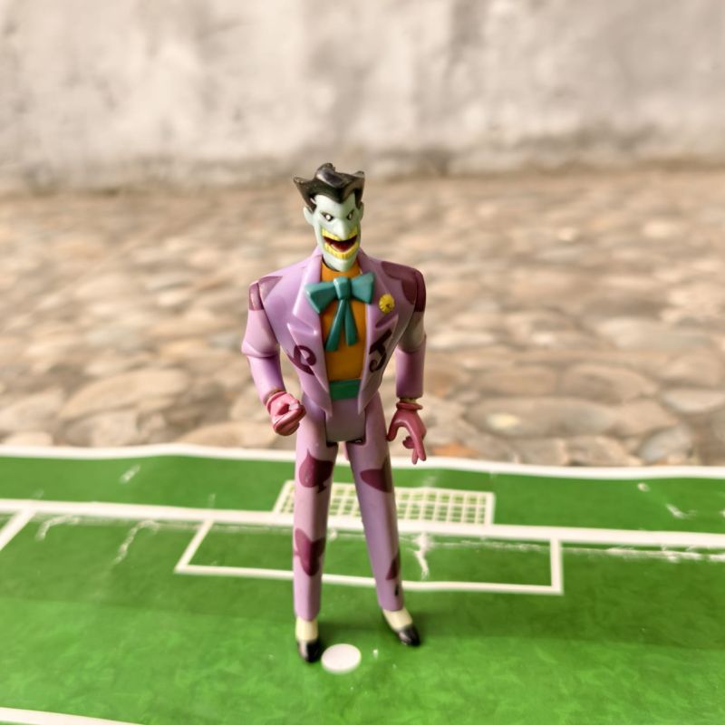 Vintage Joker Figure 1989 DC Comics Batman Toy Collectible