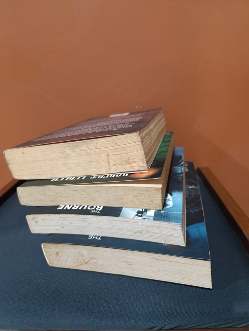 Novel Robert Ludlum (Donny Nugroho)