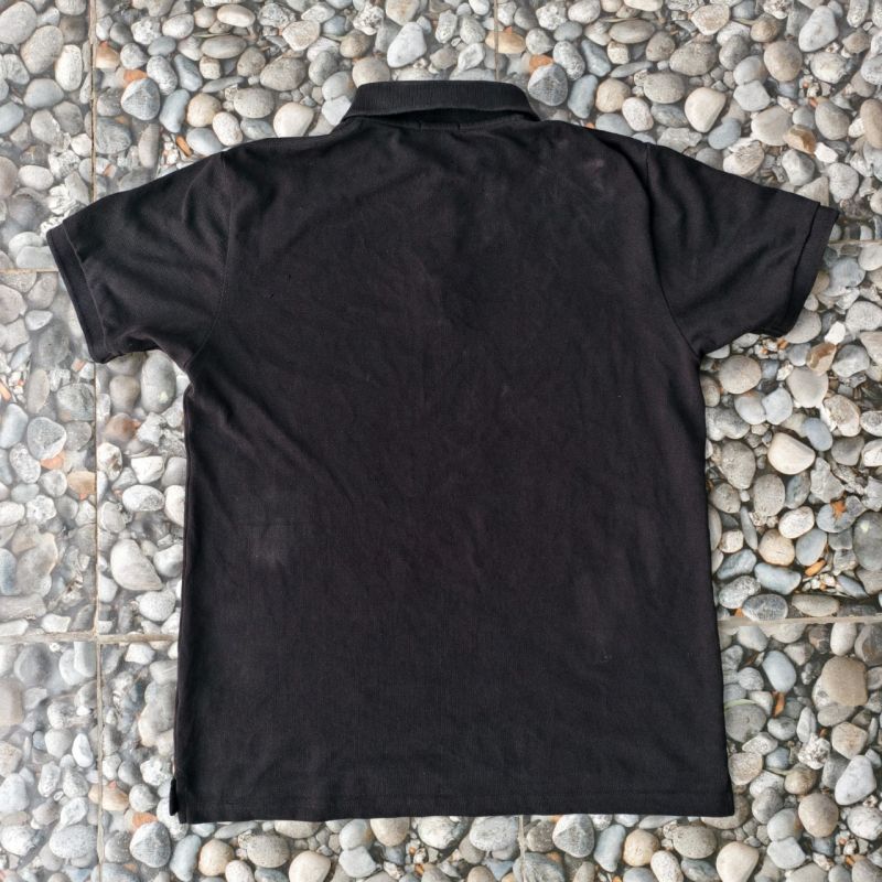 UNIQLO GU KAOS Kerah Polo Hitam