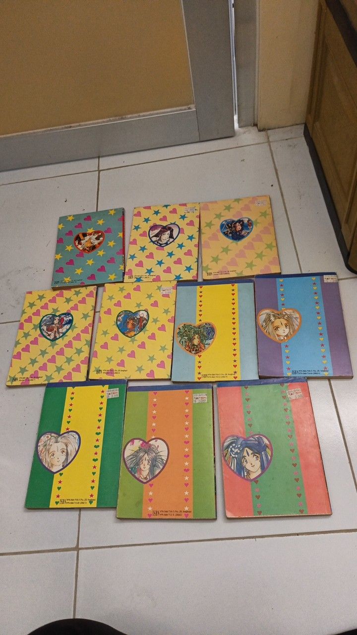 Khusus pemenang lelang Komik Belldandy (seri 1-10) - Luke Huang