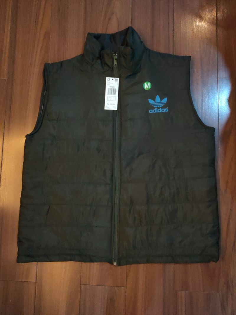 20 Rompi Adidas Original warna hijau army Size M - Agus Pramono 300     Rp310,000