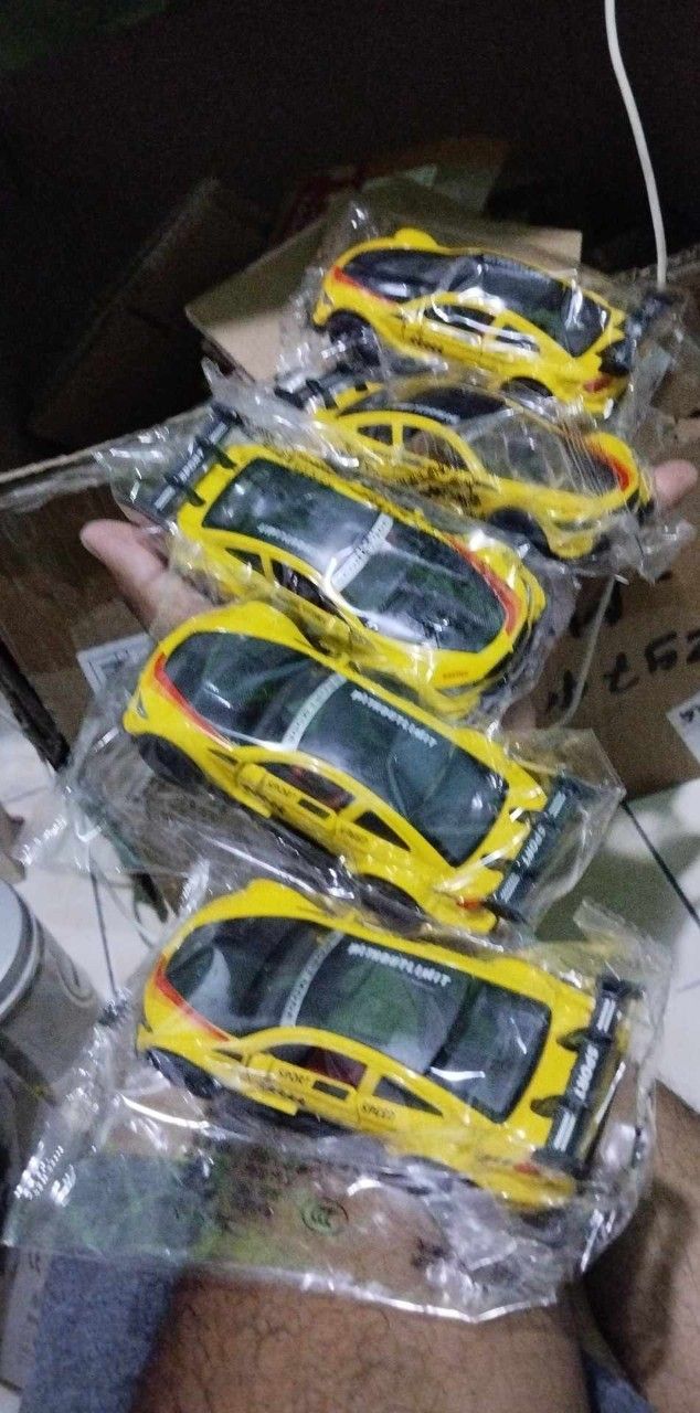 diecast BMW GTR racing skala 1:36