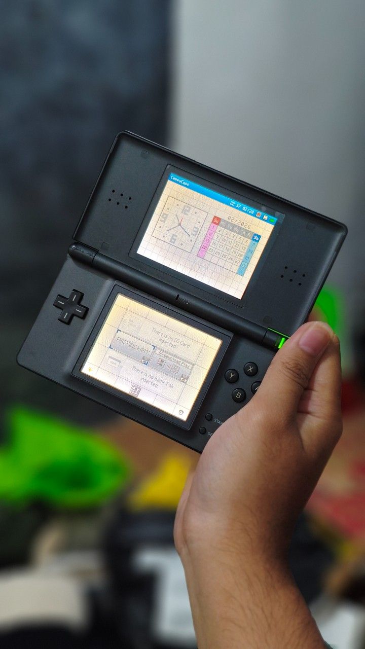 Nintendo DS Lite Palkia Dialga Edition