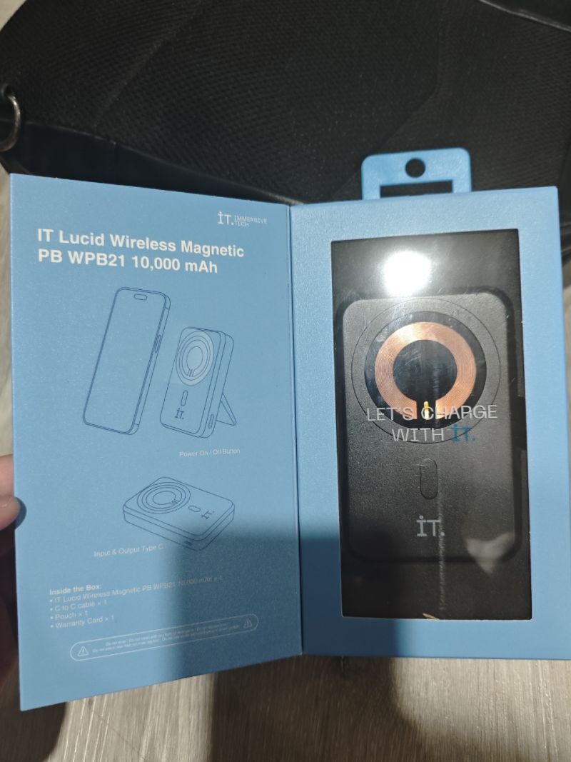 IPHONE POWERBANK WIRELESS 10.000 MAH IT GARANSI TAM 2 Tahun