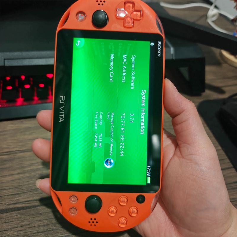 HYBRID AUCTION PSVita Slim Neon Orange