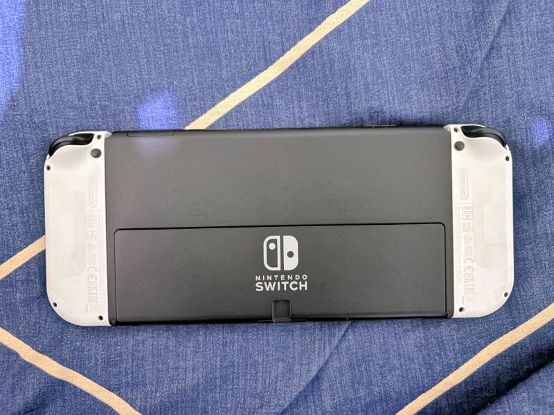 NINTENDO SWITCH OLED WATNA PUTIH BONUS CARRY BAG