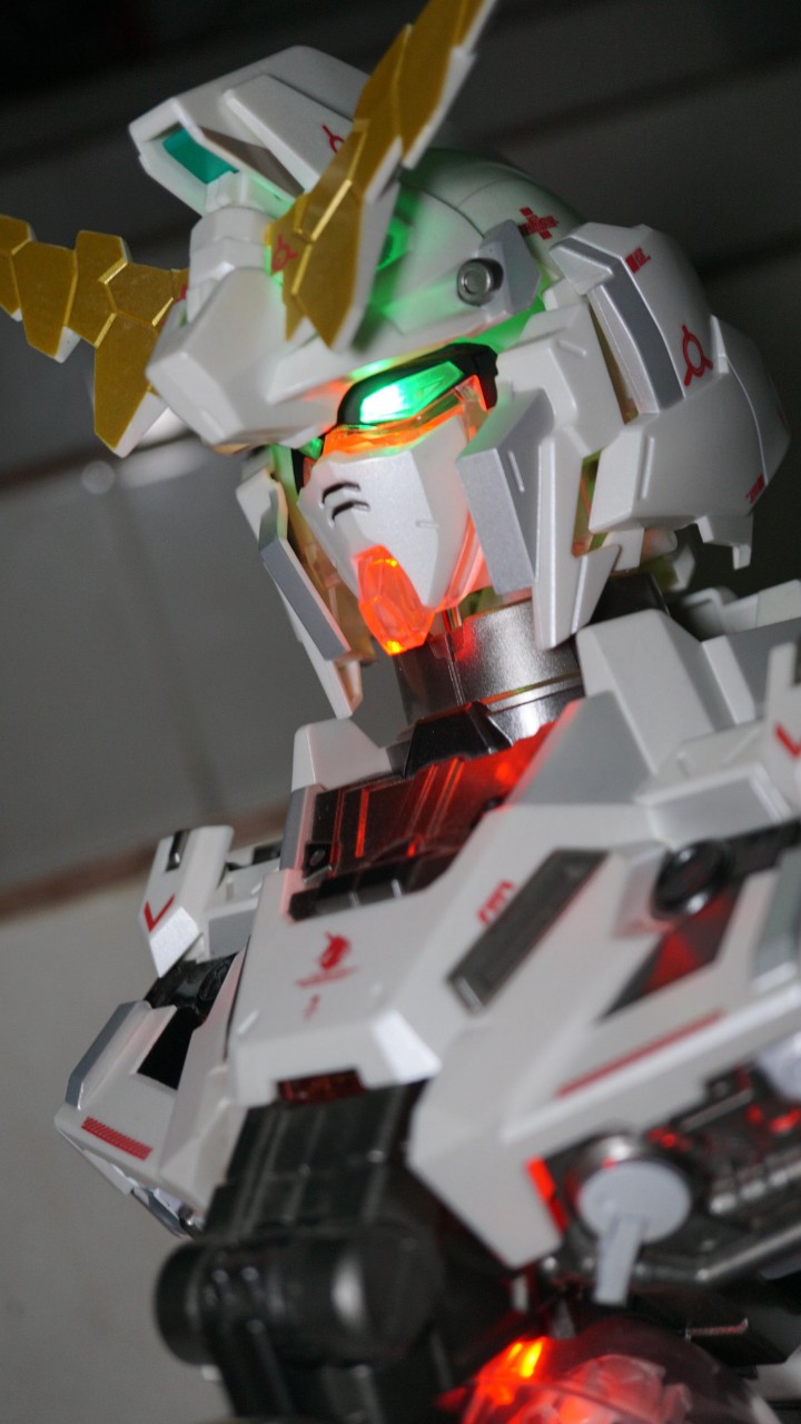 P-Bandai Ultimate Mechanix Transformable Unicorn Gundam