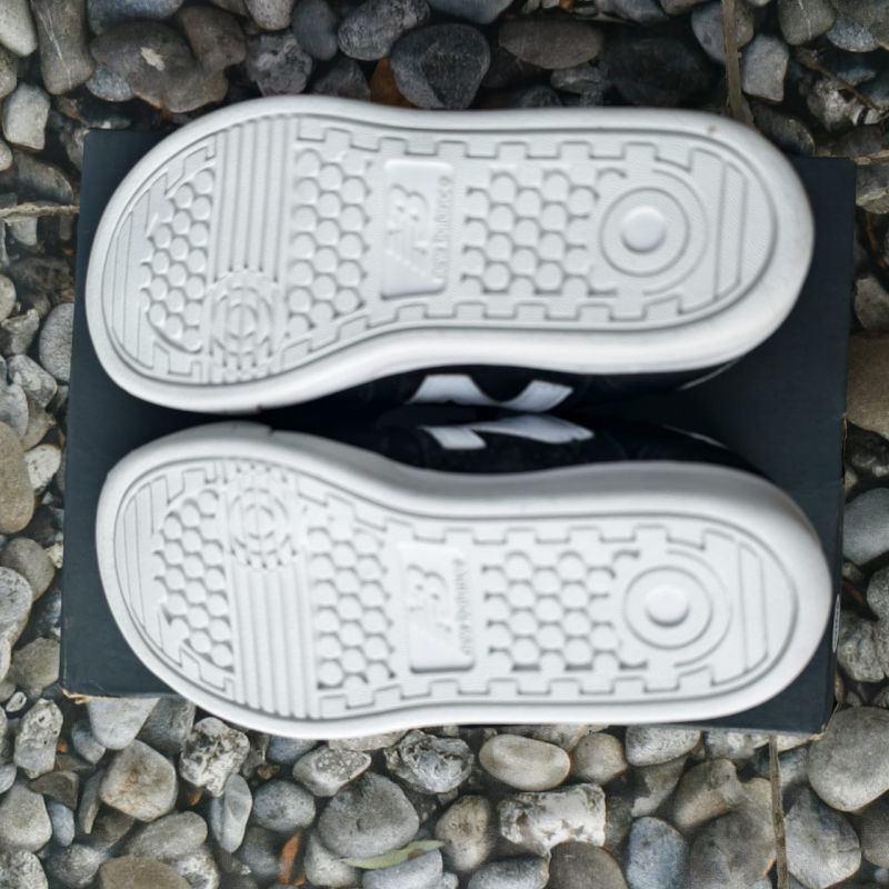 New Balance Kids Size 30 PO300SB Black White Original NEW With Box Sepatu Anak